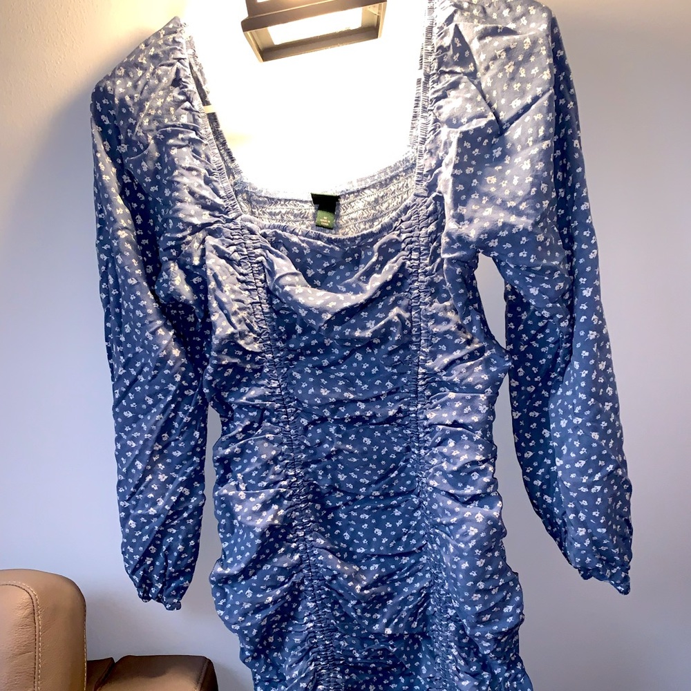 Wild Fable blue flowery print rouched dress size M